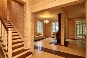 Внутренняя отделка дома из профилированного бруса